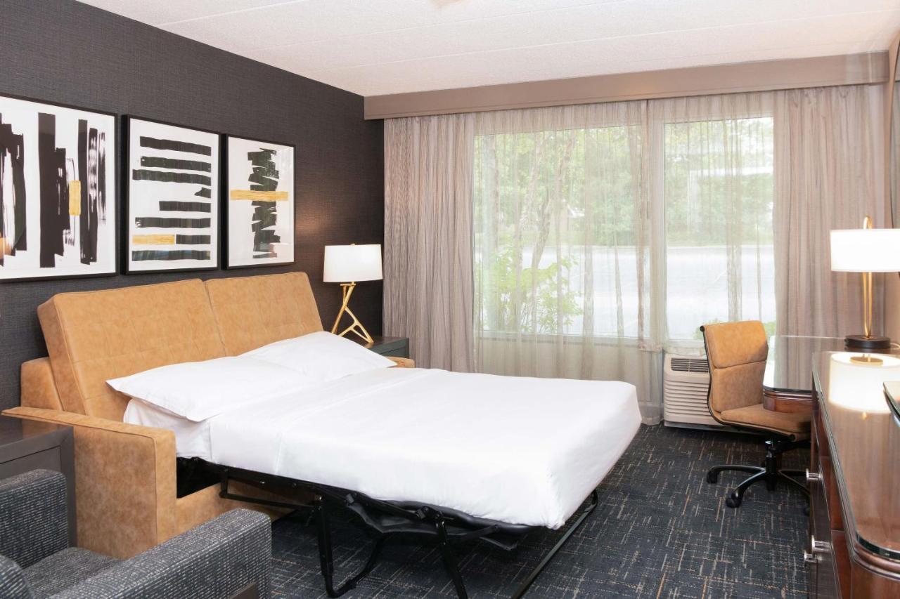Sheraton Ann Arbor Hotel Экстерьер фото