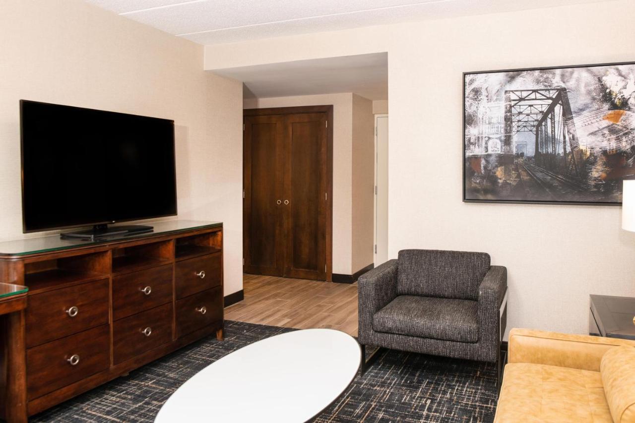 Sheraton Ann Arbor Hotel Экстерьер фото