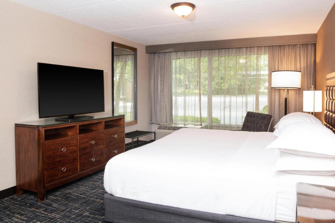 Sheraton Ann Arbor Hotel Экстерьер фото