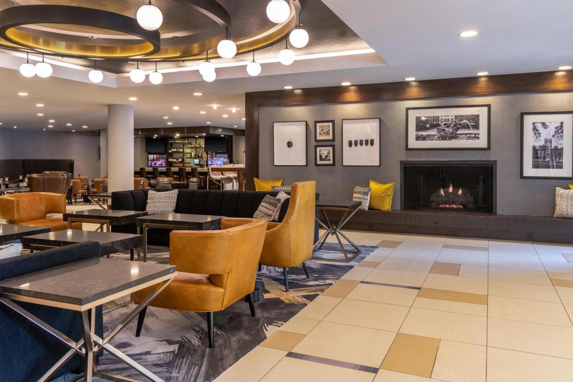 Sheraton Ann Arbor Hotel Экстерьер фото