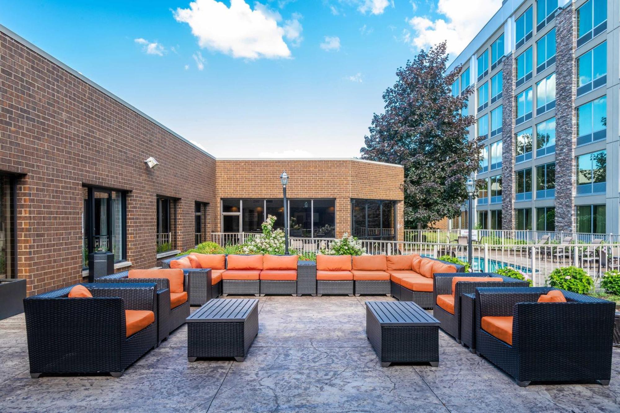 Sheraton Ann Arbor Hotel Экстерьер фото