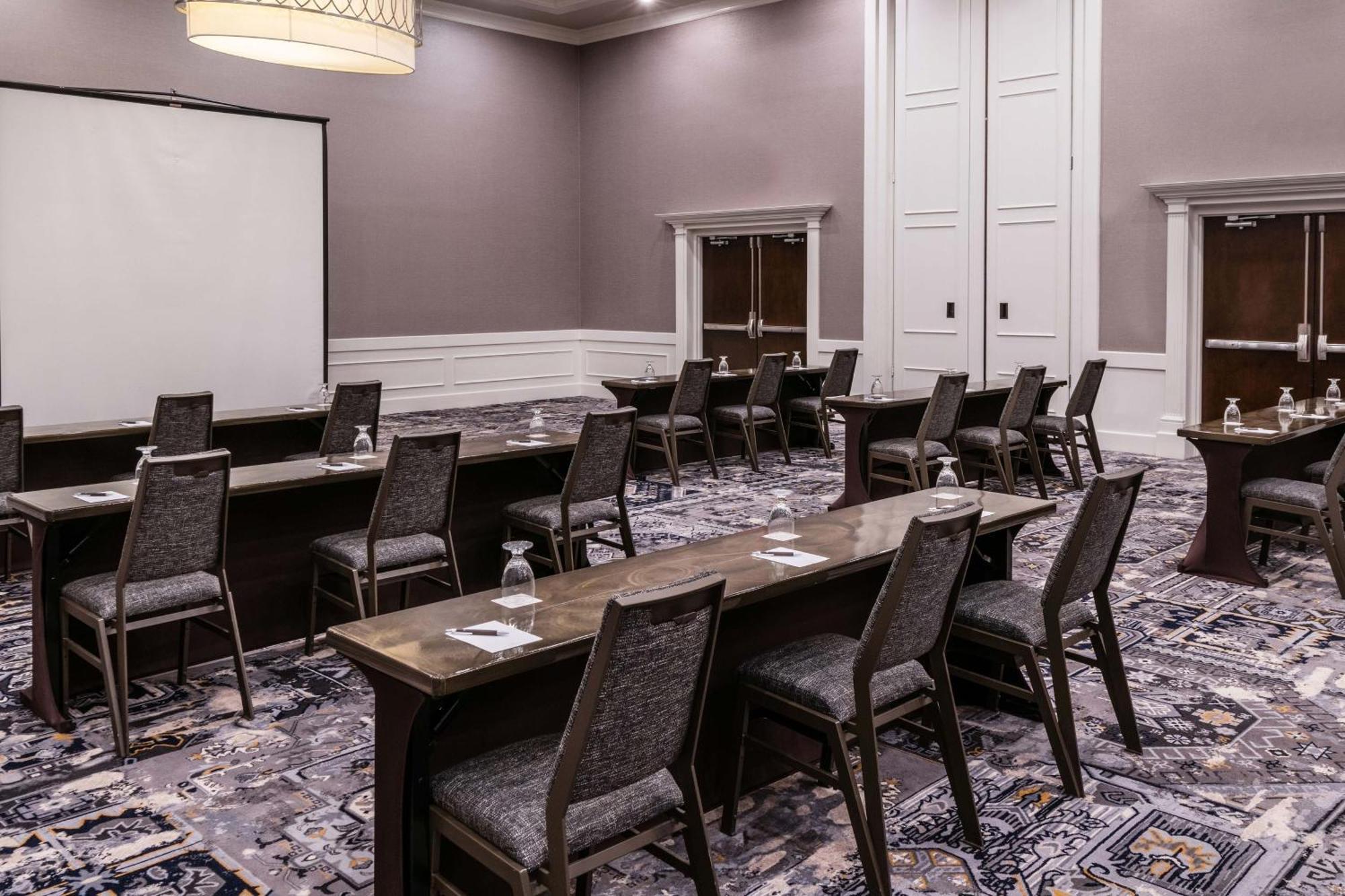 Sheraton Ann Arbor Hotel Экстерьер фото
